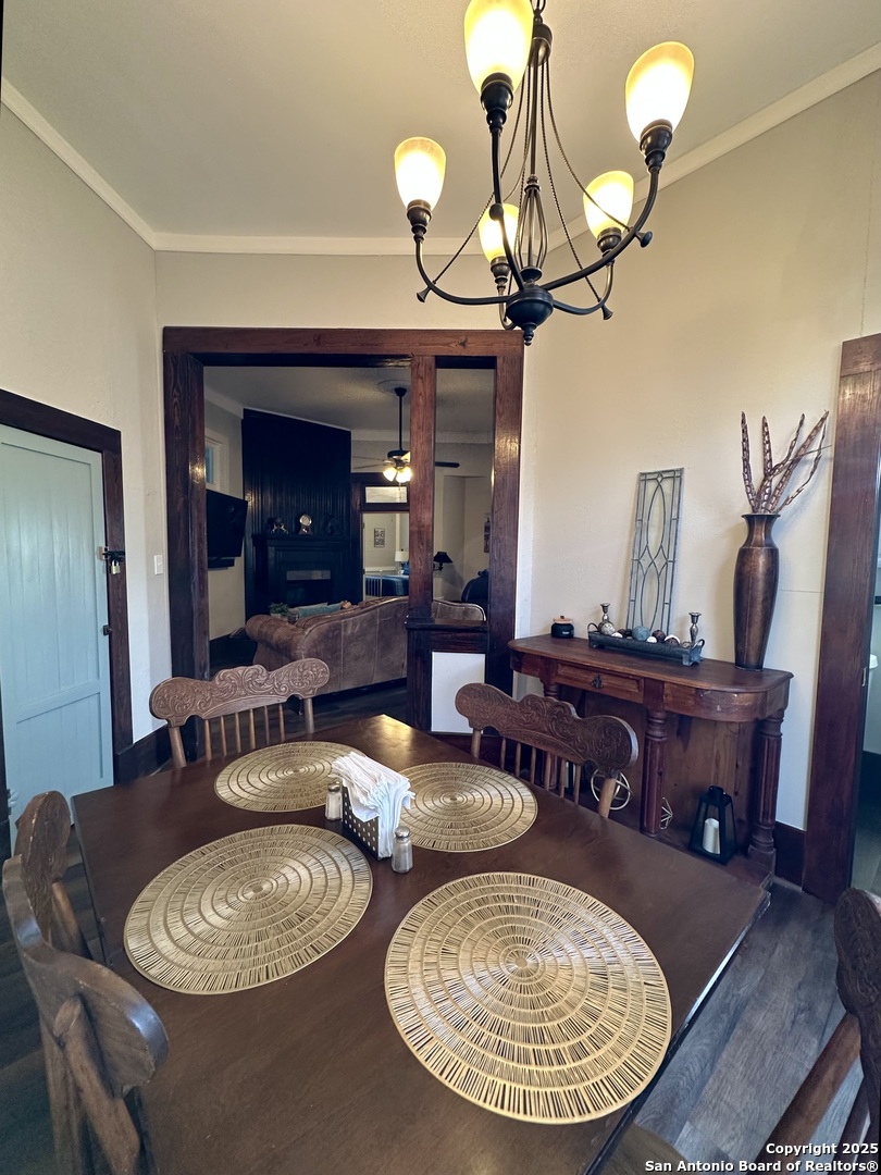 Utopia, Texas 78884, United States, 3 Bedrooms Bedrooms, ,1 BathroomBathrooms,Residential,Active,159415