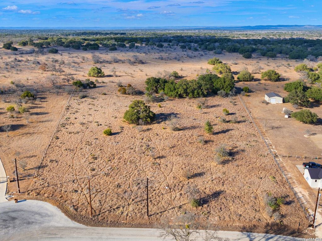 Photo of 10 Taylor Ridge, Boerne, TX 78006 (MLS # 1940240)