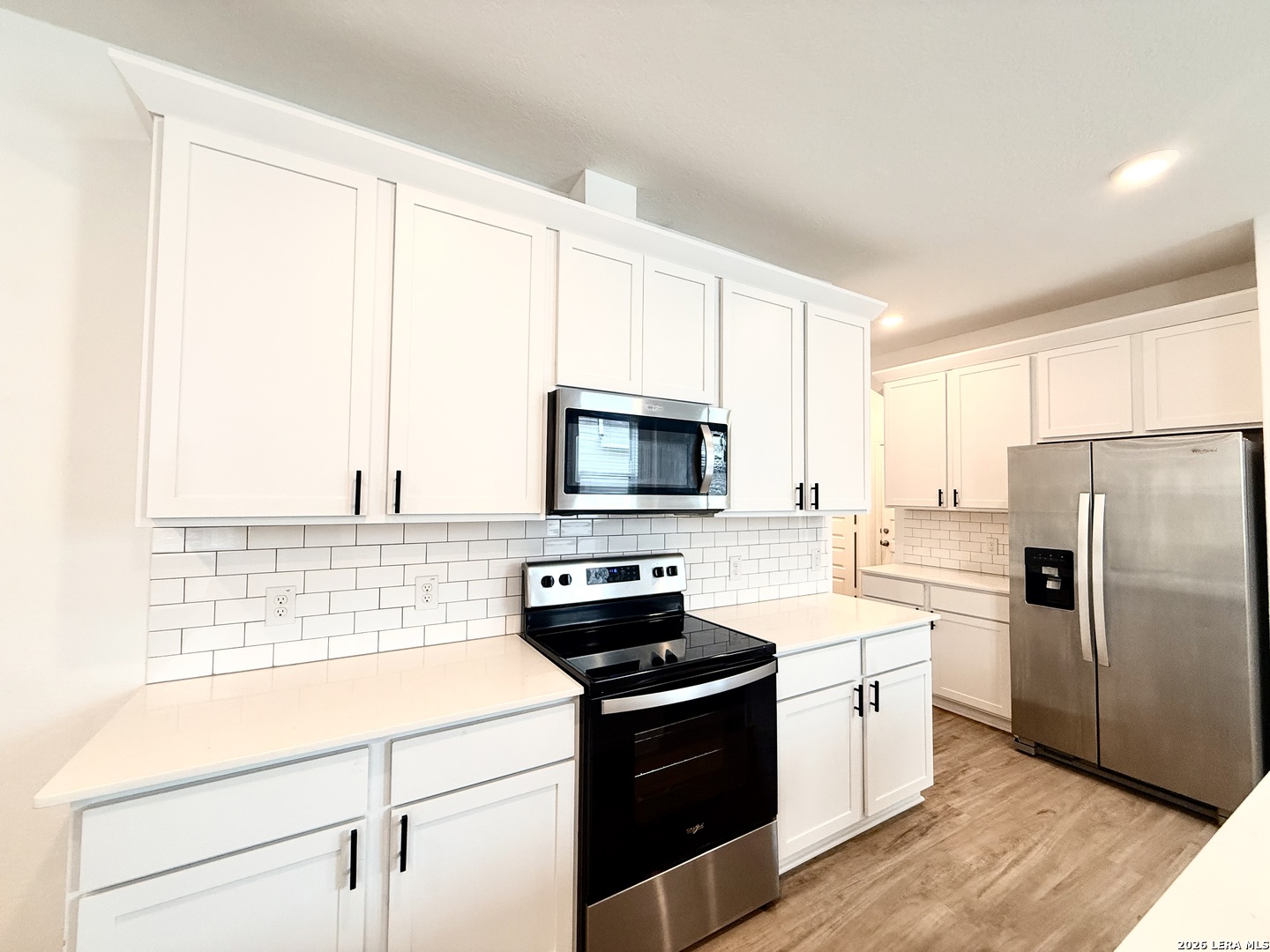 2512 Ayers