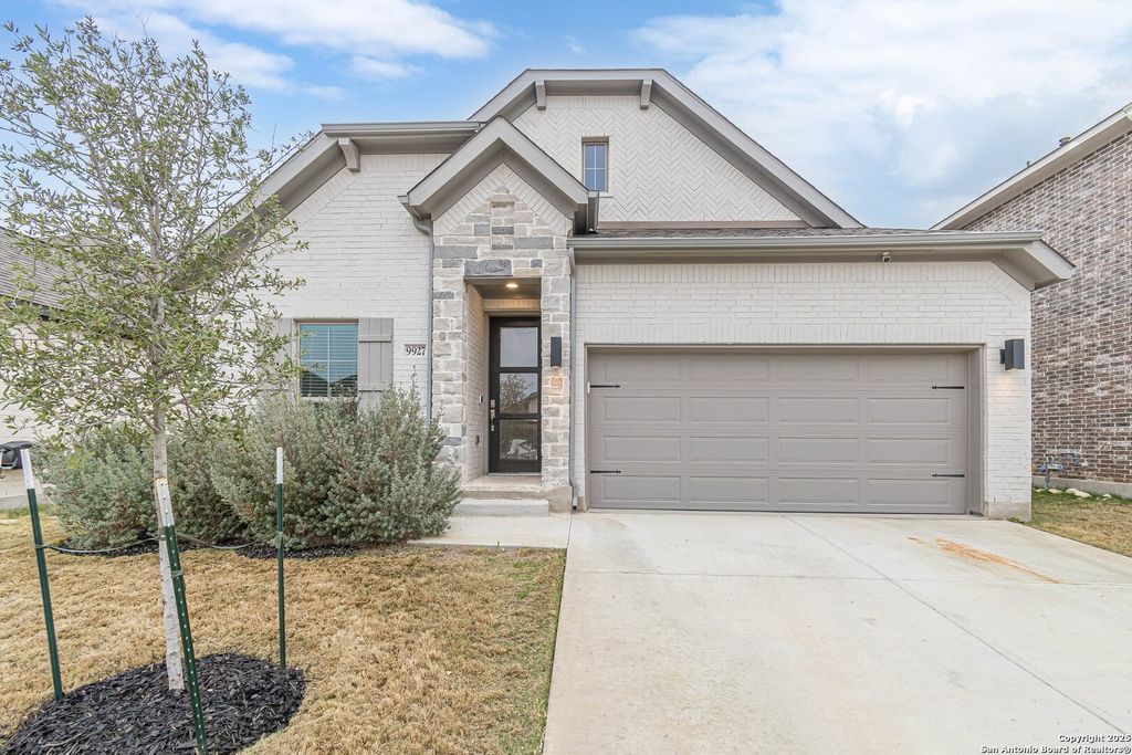 Photo of 9927 CAVVY TRL, San Antonio, TX 78254 (MLS # 1914292)