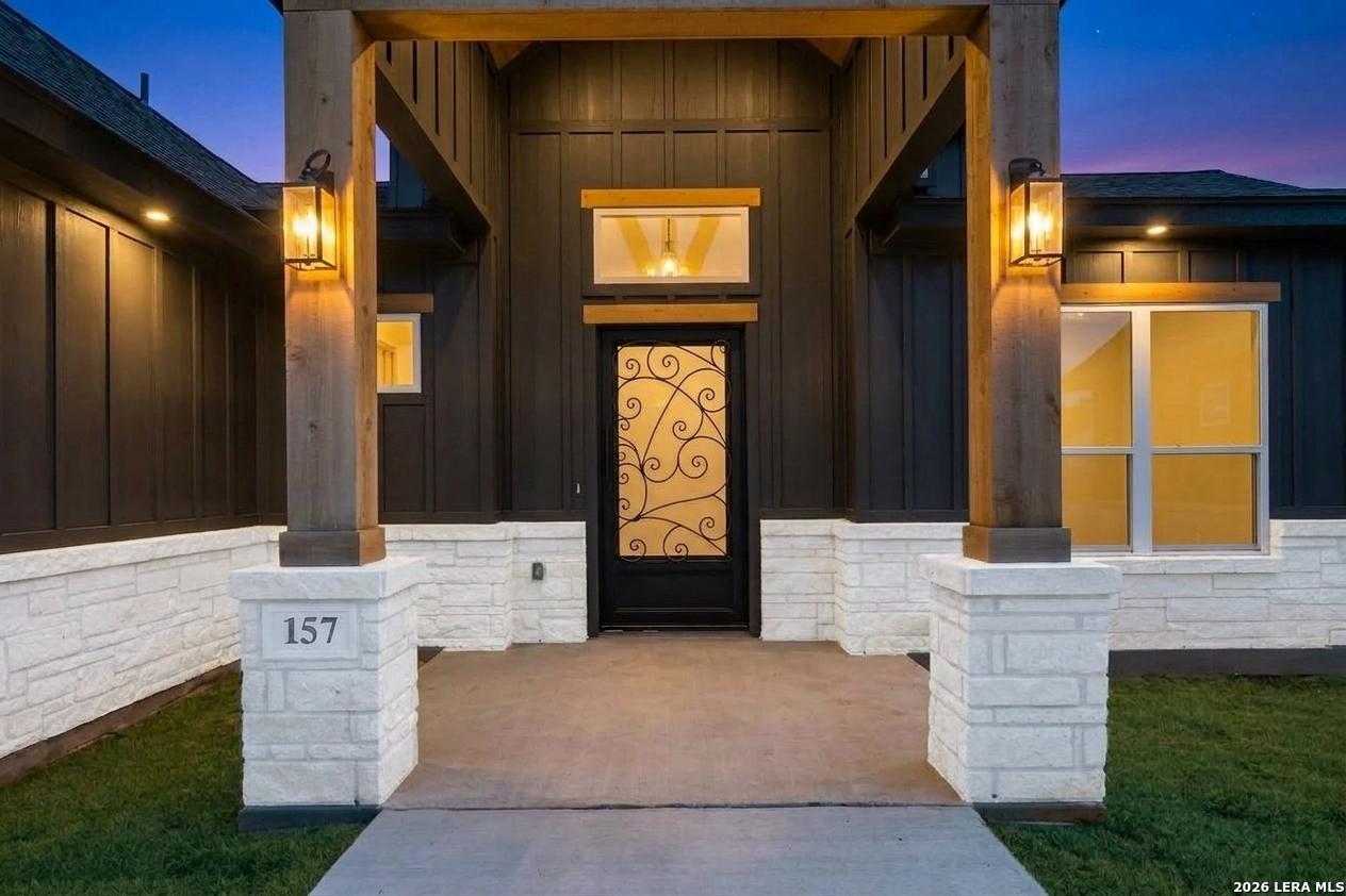 157 ESTATES DR