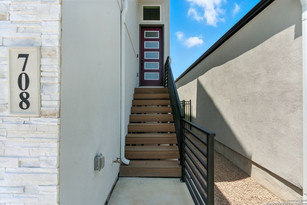 Photo of 20675 Huebner Rd Unit 530, San Antonio, TX 78258 (MLS # 1930476)