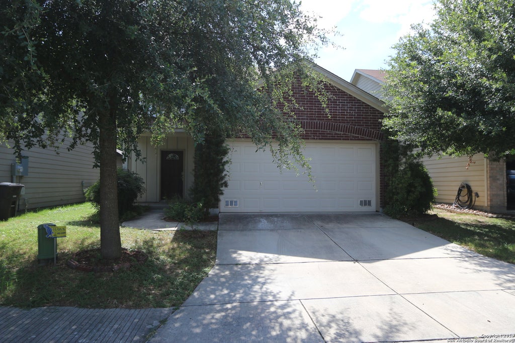 Photo of 8507 Pecan Cross, San Antonio, TX 78240 (MLS # 1954051)