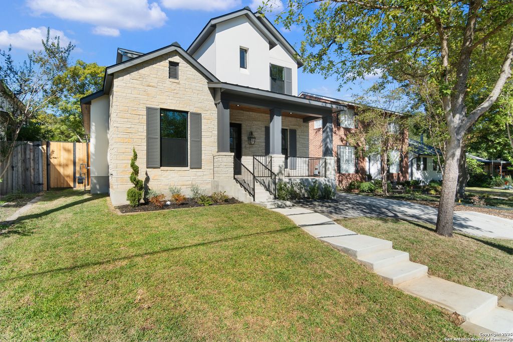 Photo of 333 OGDEN LN, San Antonio, TX 78209 (MLS # 1922725)