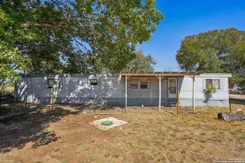 A home in Bandera