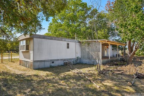 A home in Bandera