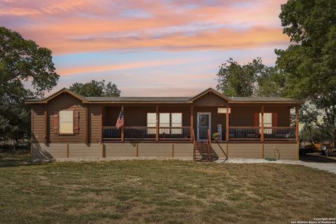 A home in Bandera