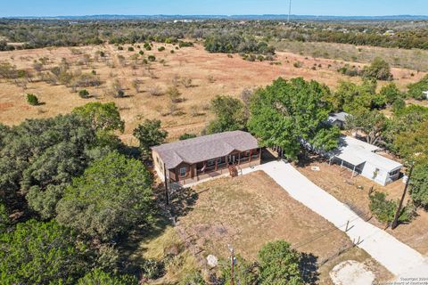 A home in Bandera