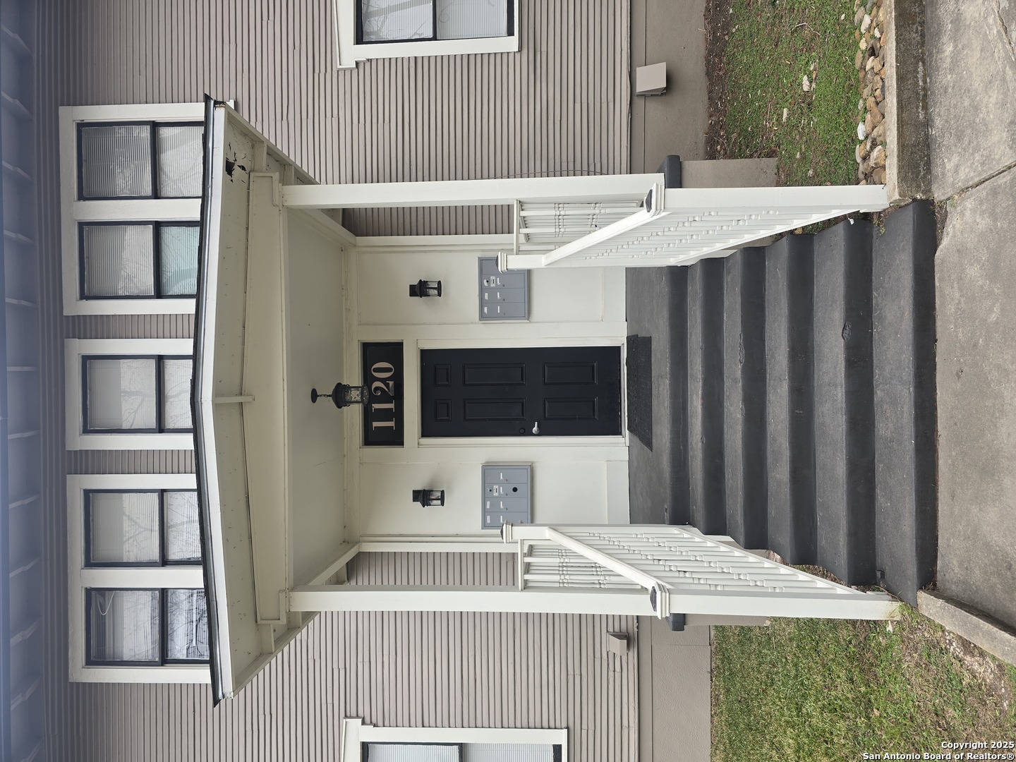 Photo 1 of 17 — 1120 W Woodlawn Ave 6, San Antonio, TX 78201