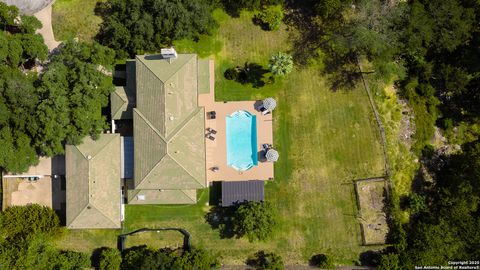 625 Paseo Canada St Hollywood Park TX 78232