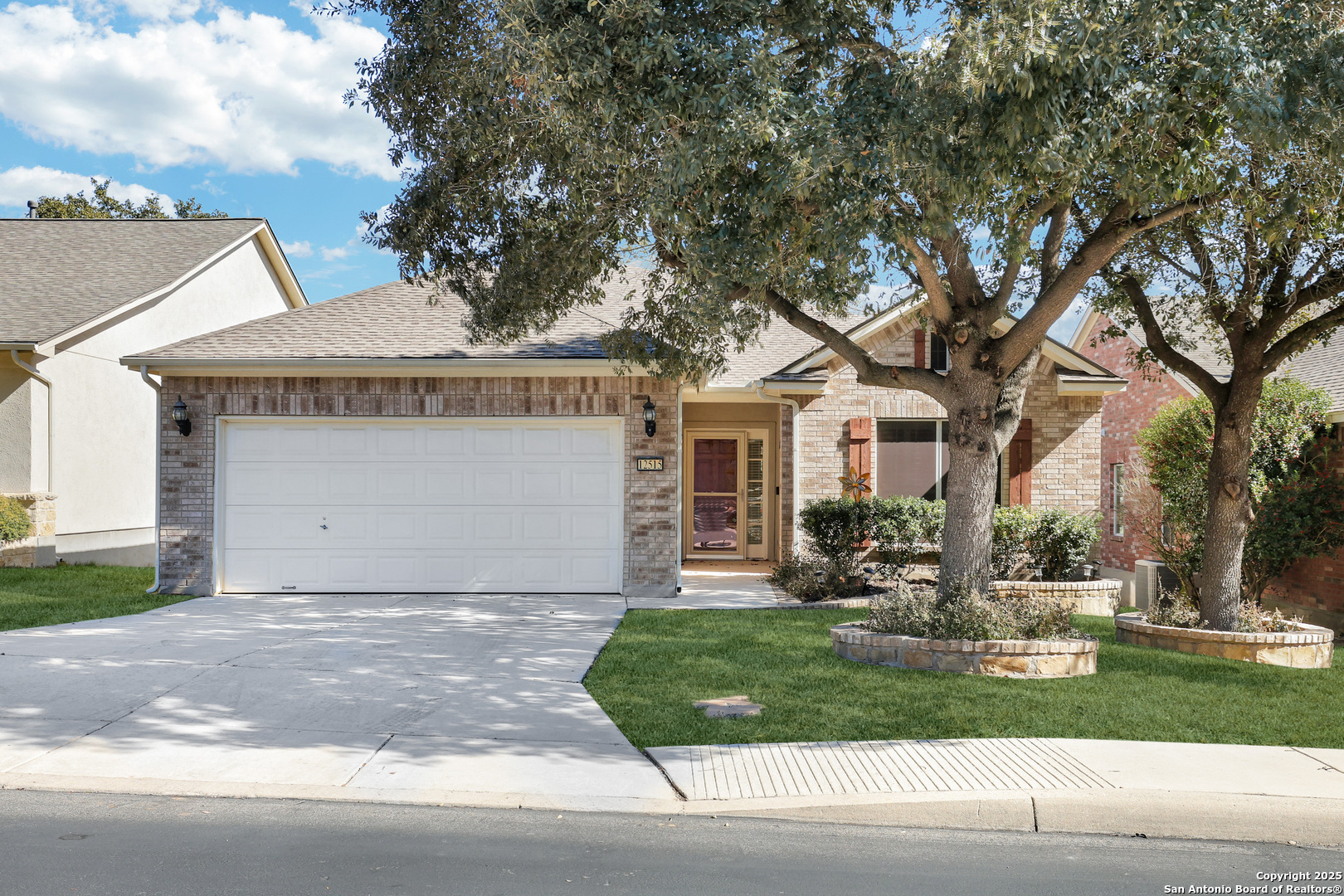 12515 Cascade Hills