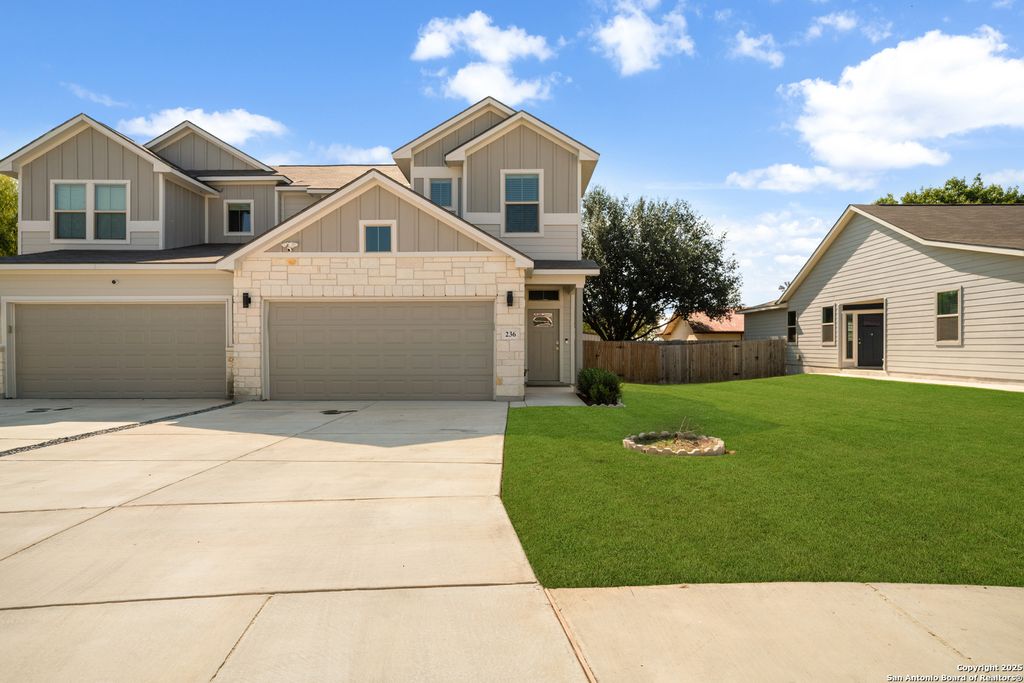 Photo of 236 Joseph Circle, Cibolo, TX 78108 (MLS # 1914703)