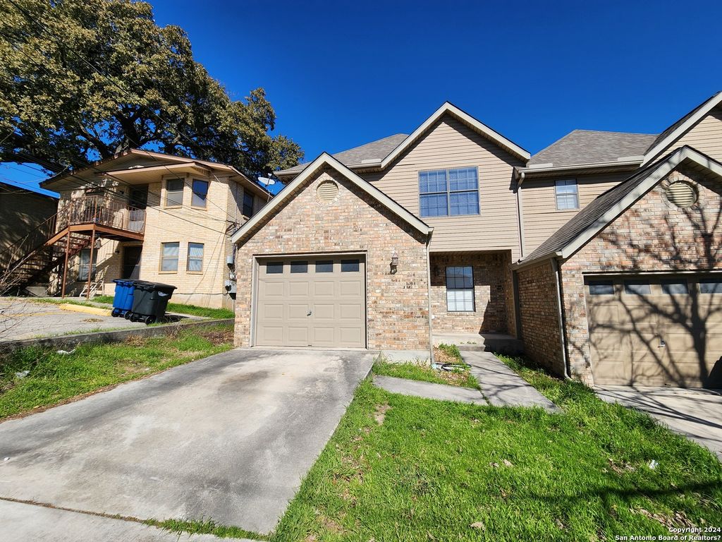 Photo of 21 MOSS ROCK DR A #A, New Braunfels, TX 78130 (MLS # 1921041)