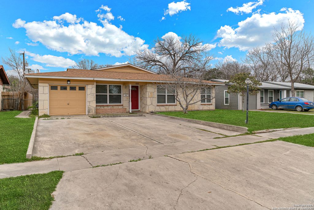 Photo of 615 BURWOOD LN, San Antonio, TX 78213 (MLS # 1954582)