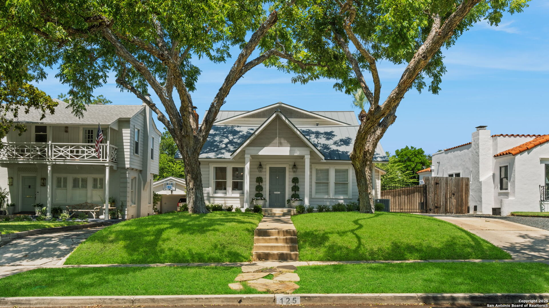 125 Cloverleaf