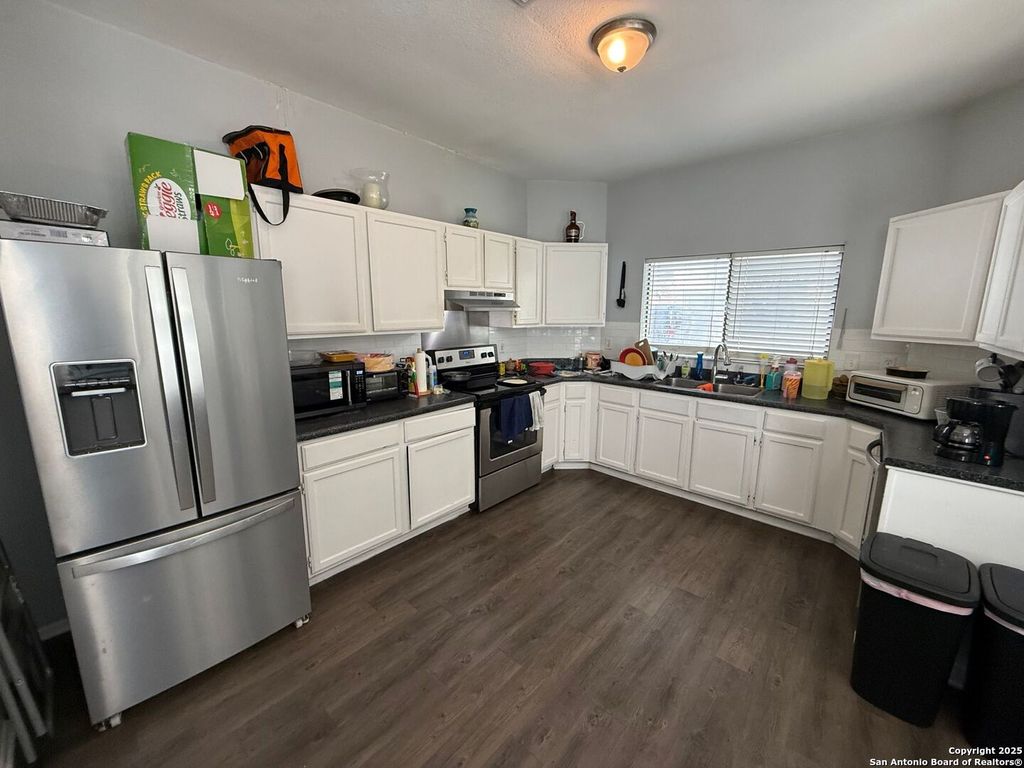 Photo of 9558 Autumn Shade, San Antonio, TX 78254 (MLS # 1921468)