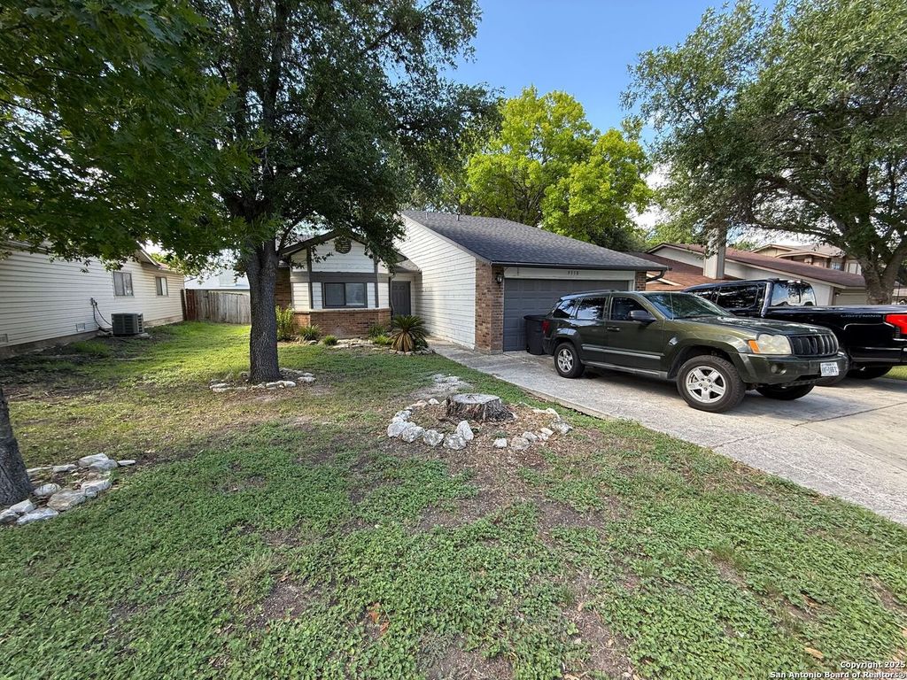 Photo of 9558 Autumn Shade, San Antonio, TX 78254 (MLS # 1921468)