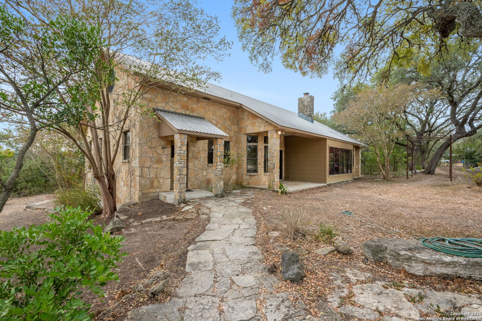 2939 Rolling Oaks