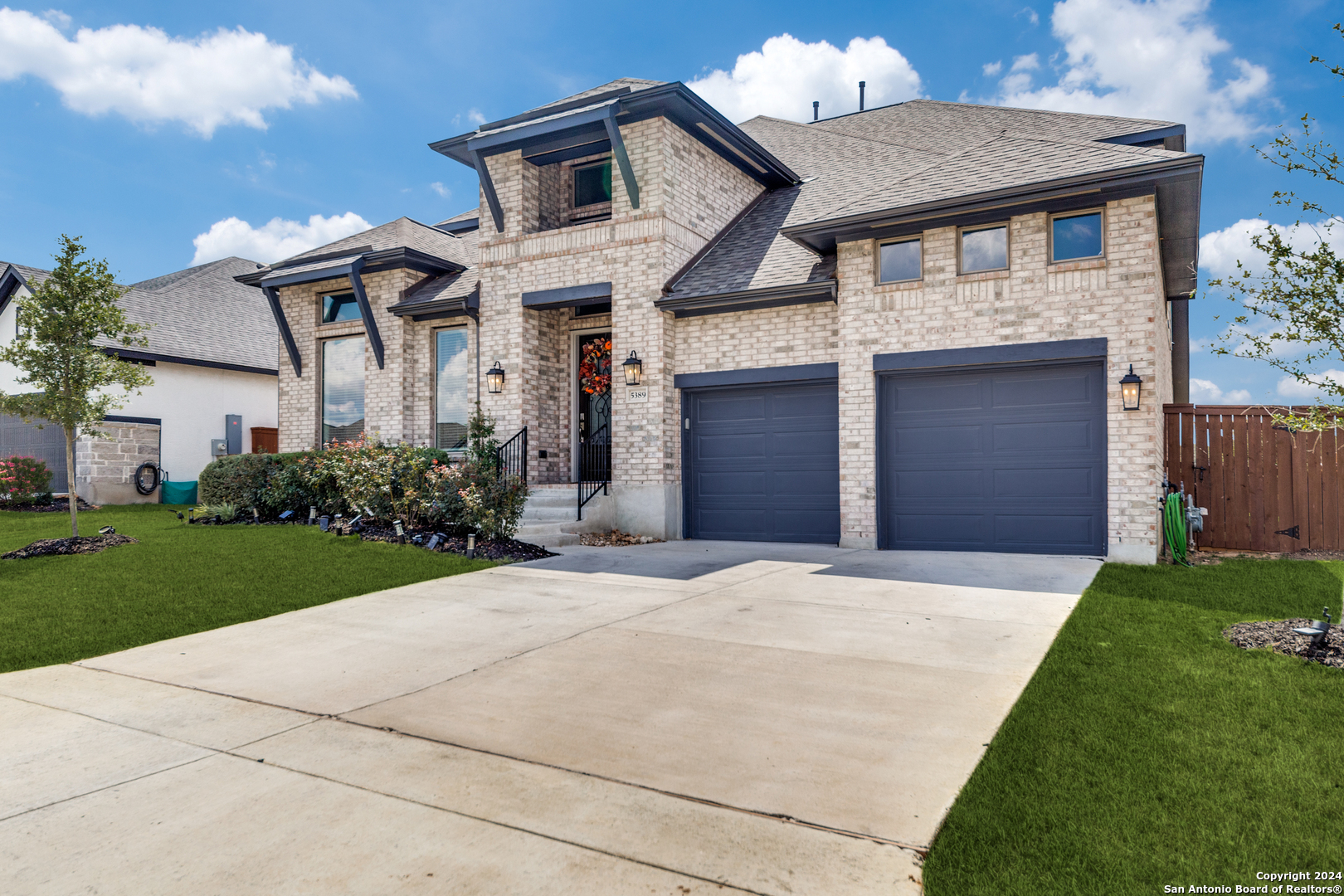 5389 HARTLEY SQUARE