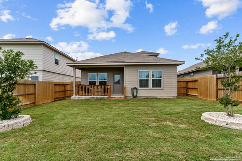 A home in Floresville