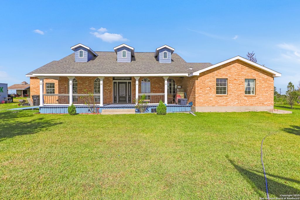Photo of 2504 Schwab, Seguin, TX 78155 (MLS # 1930794)