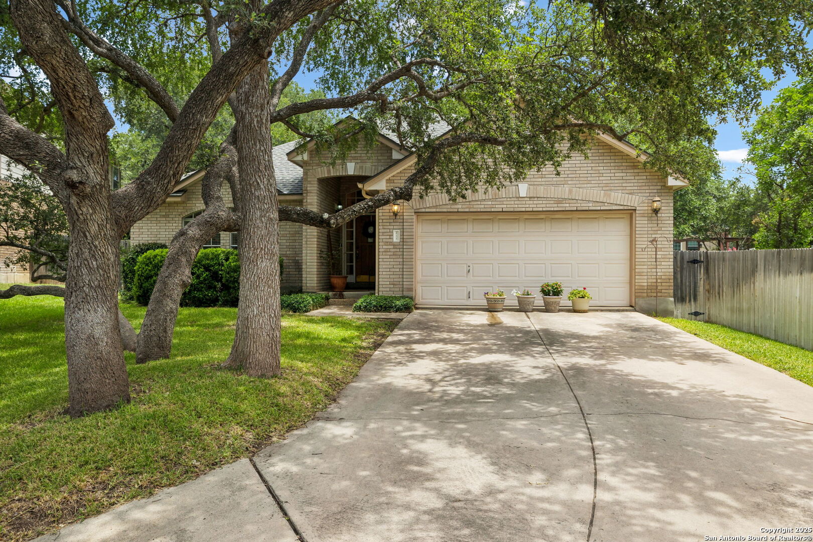 211 Silentbluff