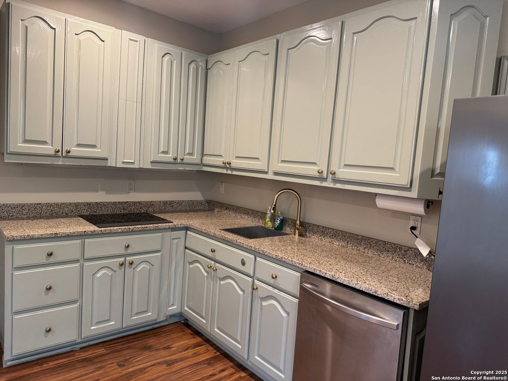 Photo of 506 Elvira St, San Antonio, TX 78207 (MLS # 1924047)