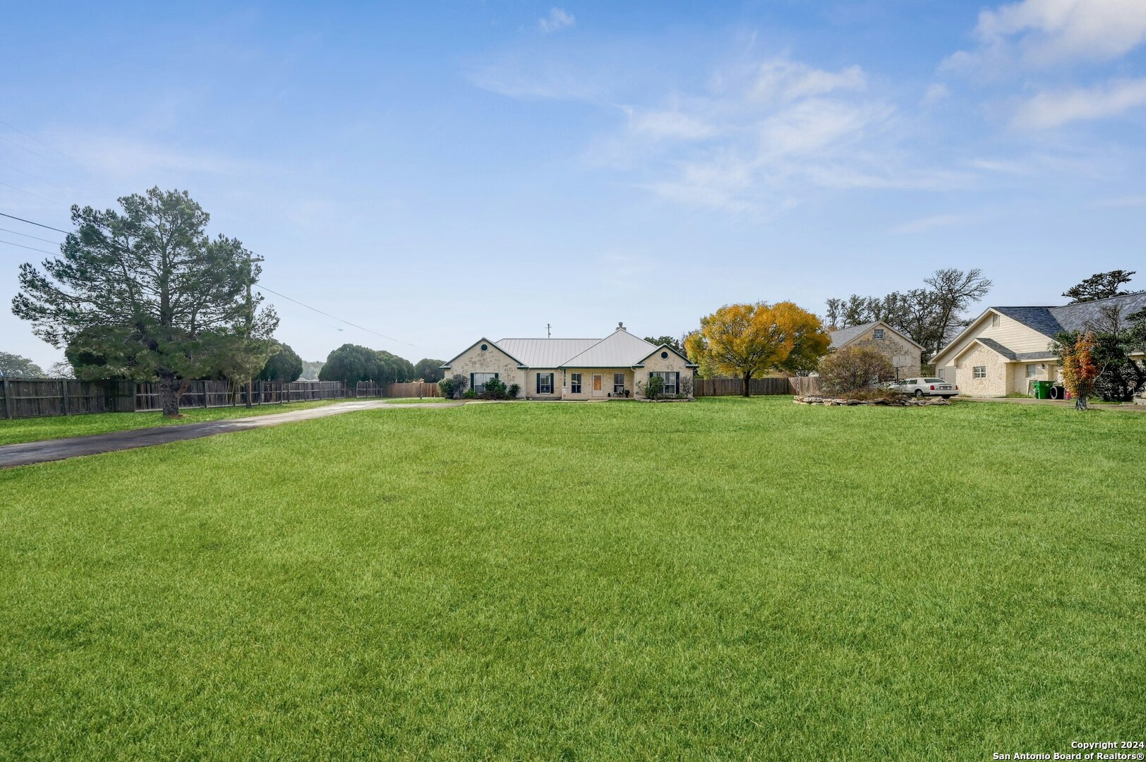 101 CREEKSIDE TERRACE