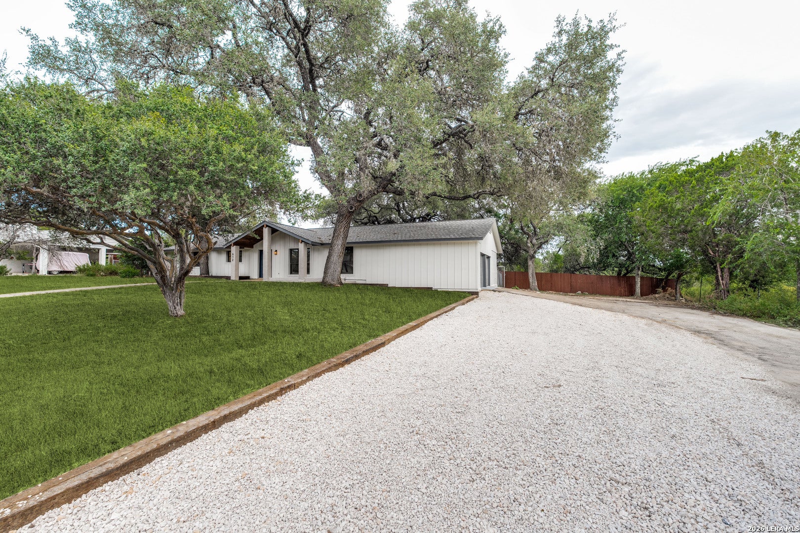 612 SKYFOREST DR