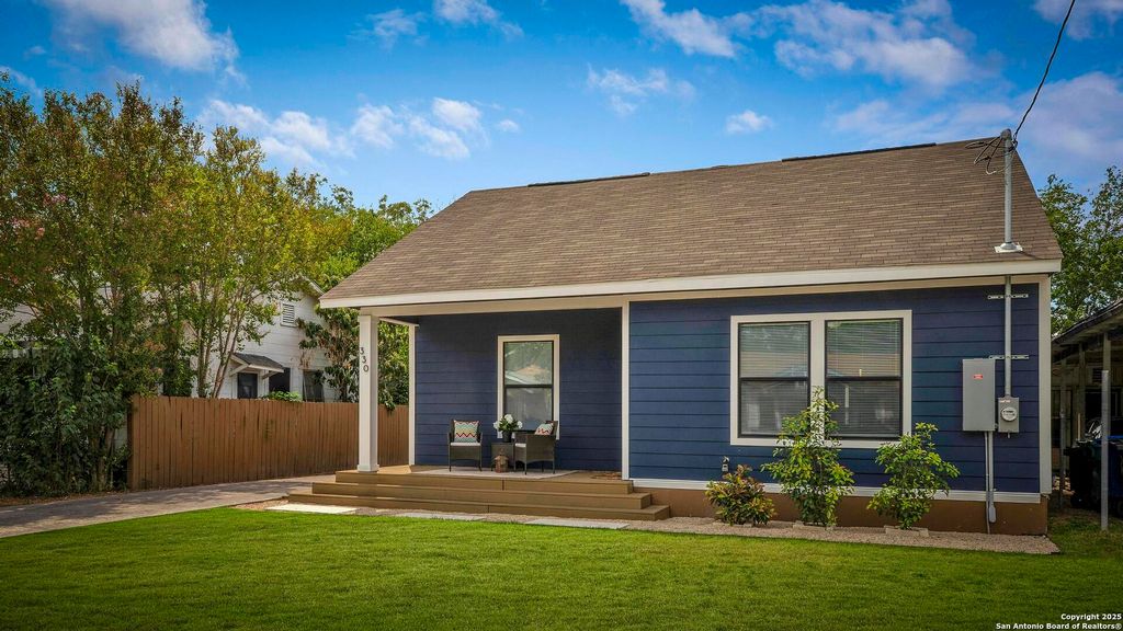 Photo of 330 Walton Ave, San Antonio, TX 78225 (MLS # 1916283)