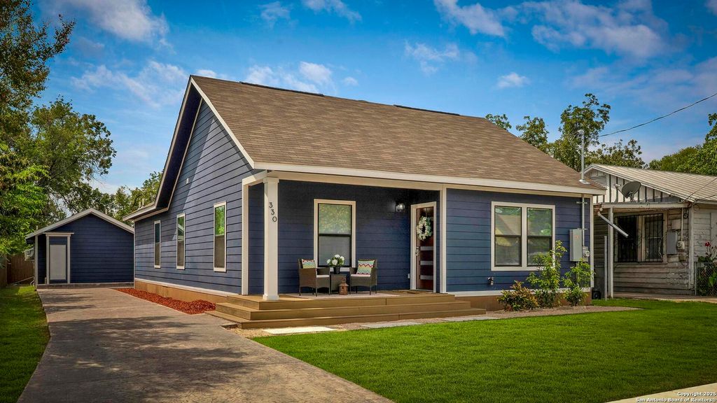 Photo of 330 Walton Ave, San Antonio, TX 78225 (MLS # 1916283)