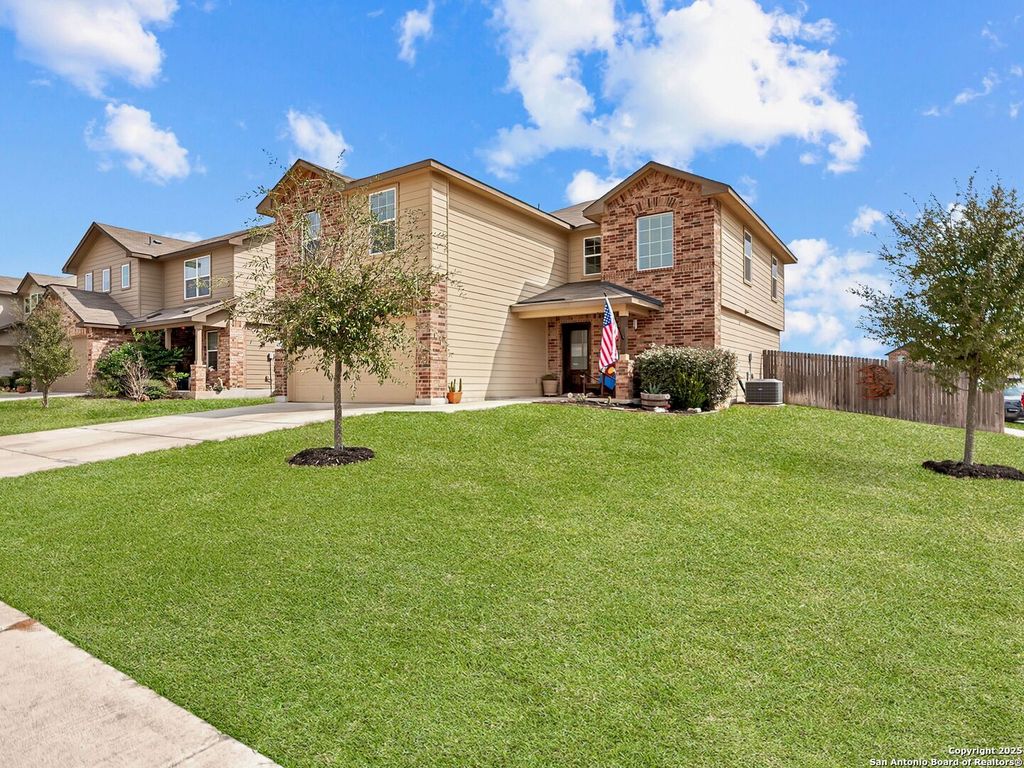Photo of 432 Salt Frk, Cibolo, TX 78108 (MLS # 1885126)