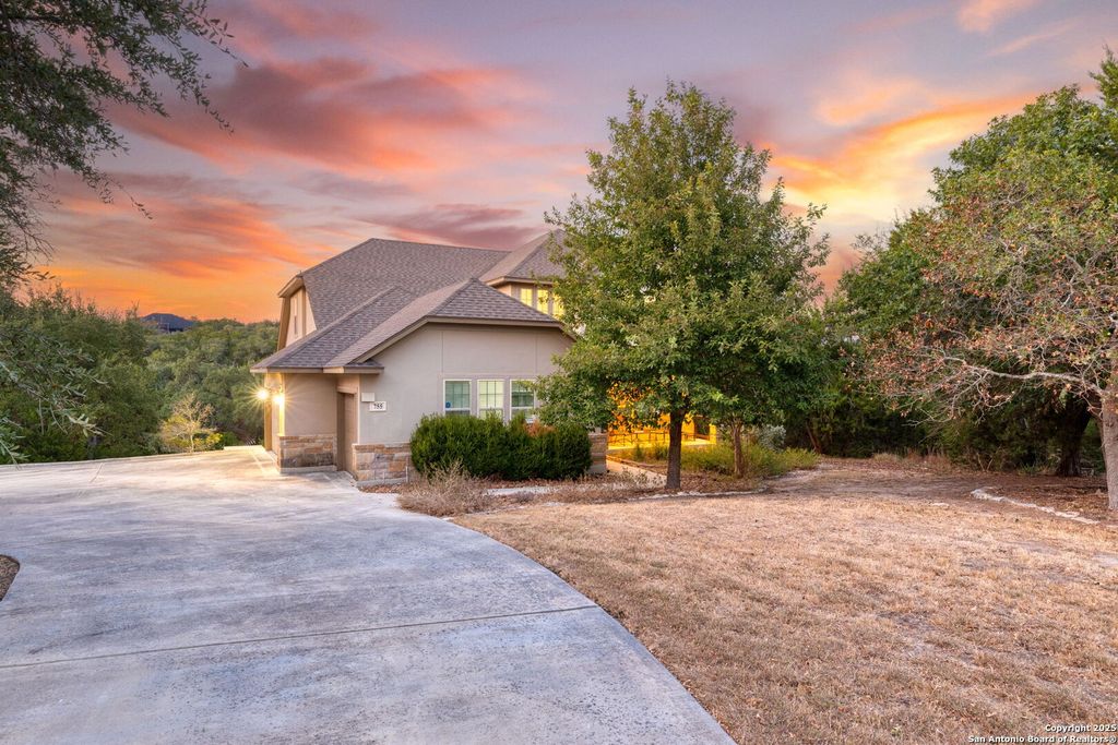 Photo of 755 Panorama Point, Canyon Lake, TX 78133 (MLS # 1939259)