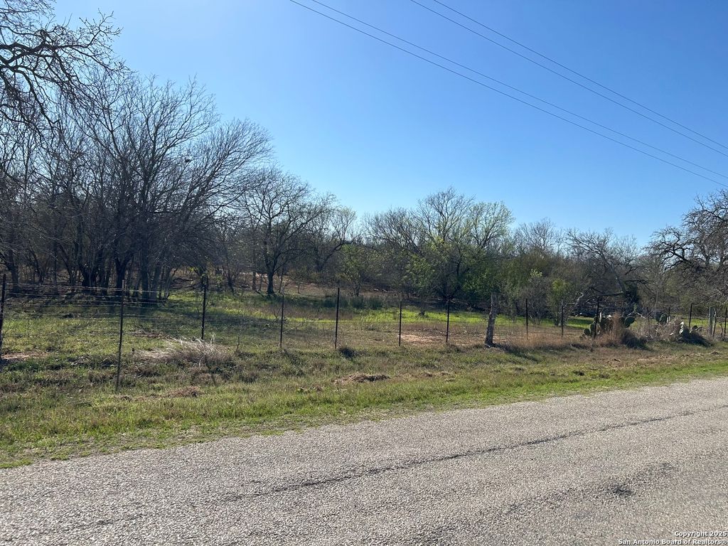 Photo of 4790 Blackhill, Floresville, TX 78114 (MLS # 1849316)