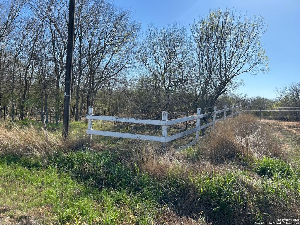 Photo of 4790 Blackhill, Floresville, TX 78114 (MLS # 1849316)