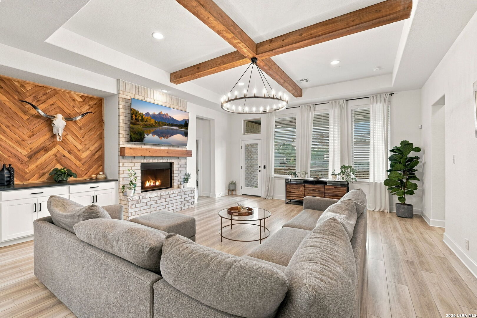 8735 Gate Forest