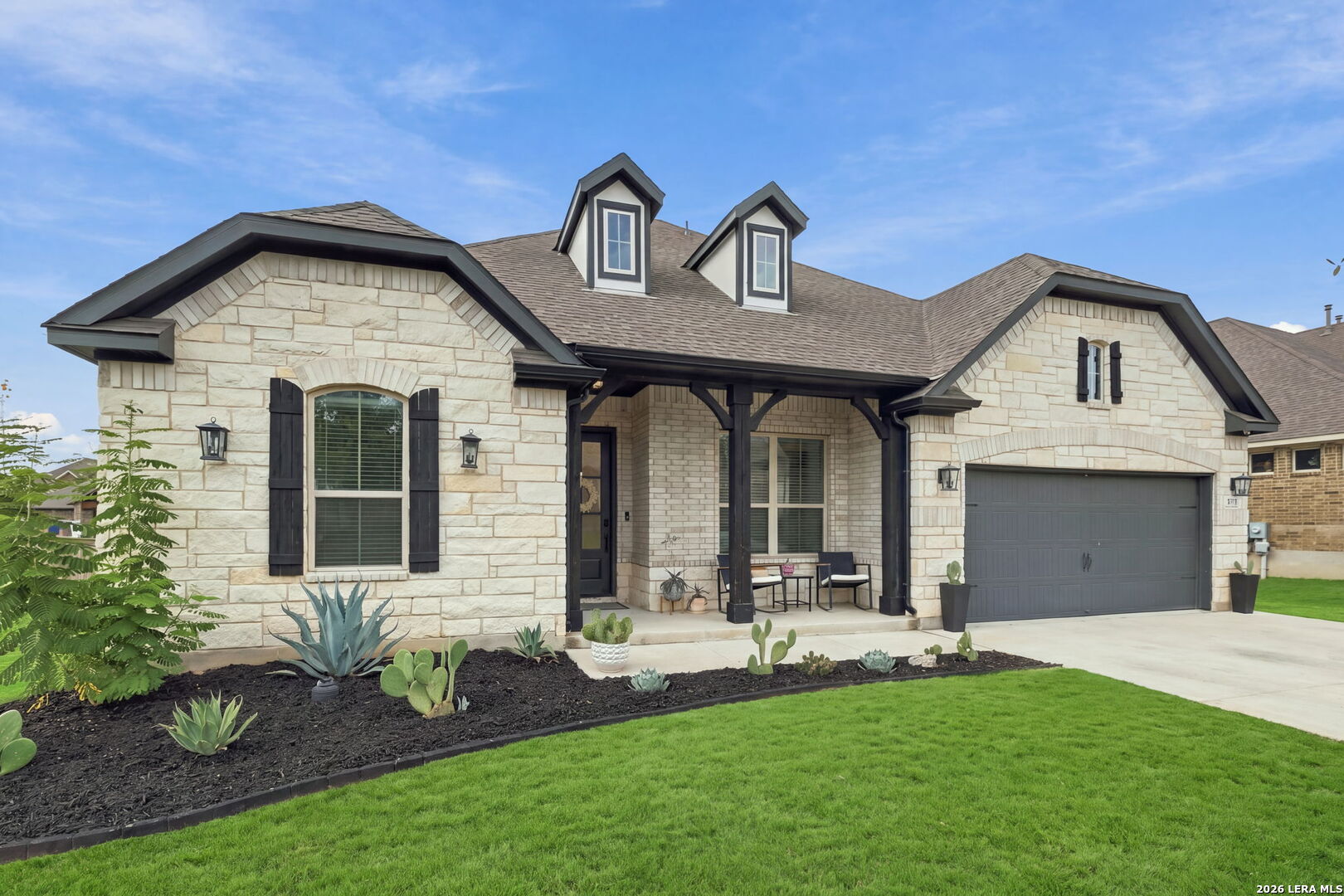 8735 Gate Forest