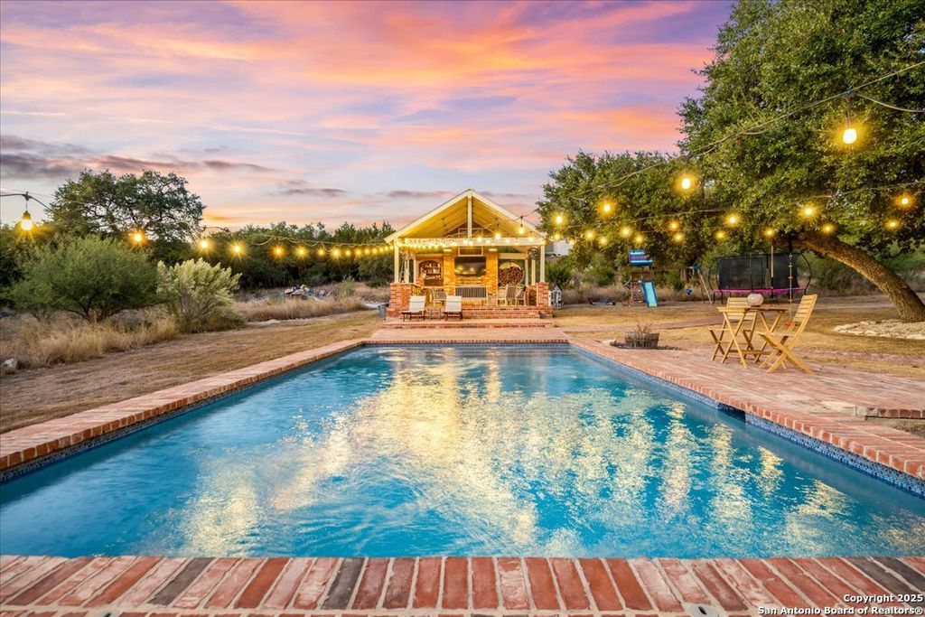 Photo of 205 Longwood Dr., New Braunfels, TX 78132 (MLS # 1918878)