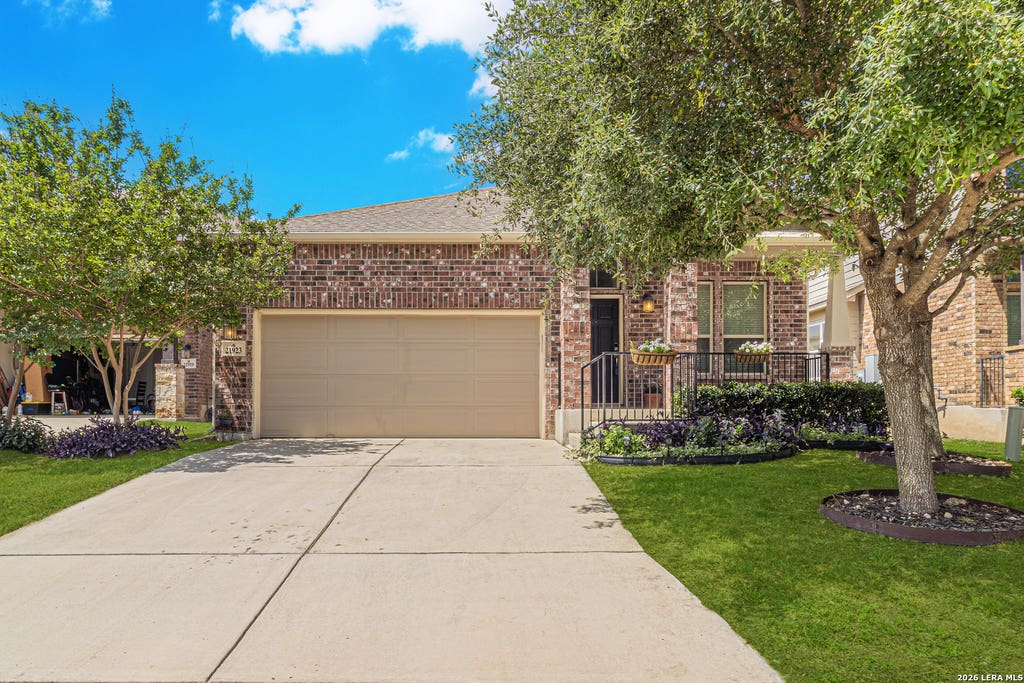 Photo of 21923 CAPROCK CYN, San Antonio, TX 78258 (MLS # 1967647)