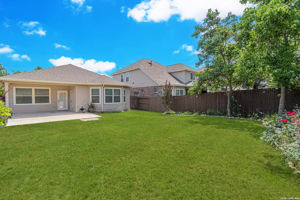 Photo of 21923 CAPROCK CYN, San Antonio, TX 78258 (MLS # 1967647)