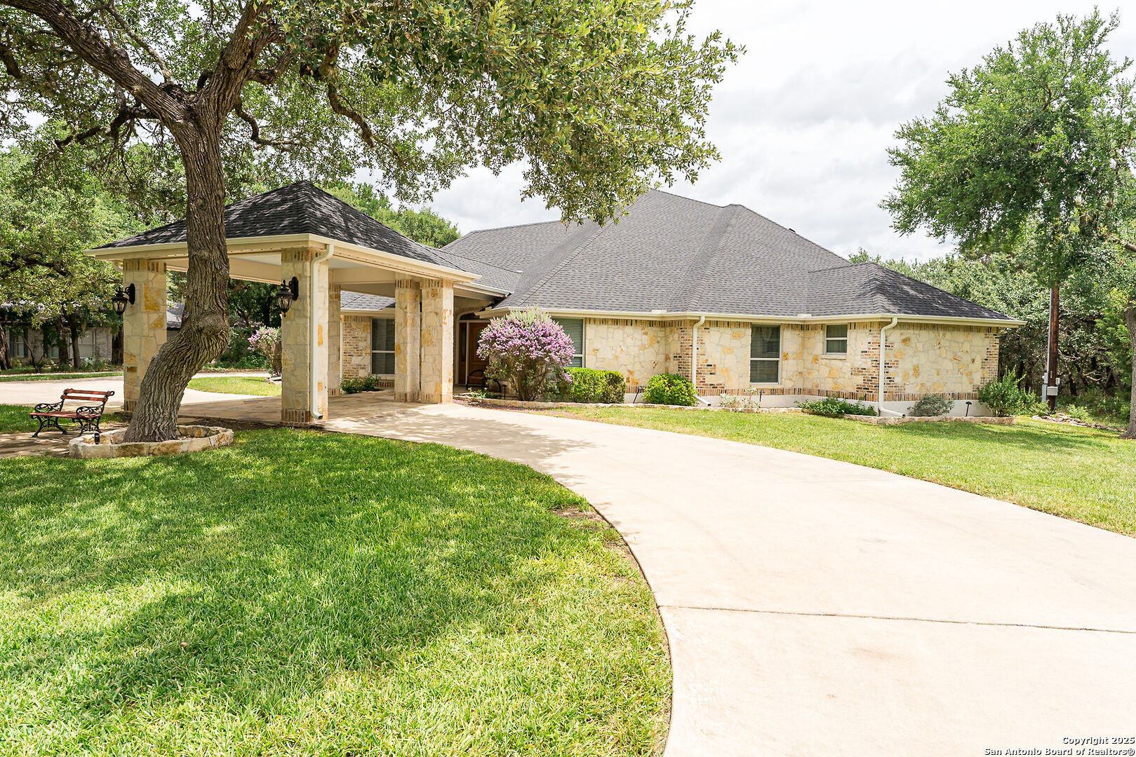 155 Spire Ln.