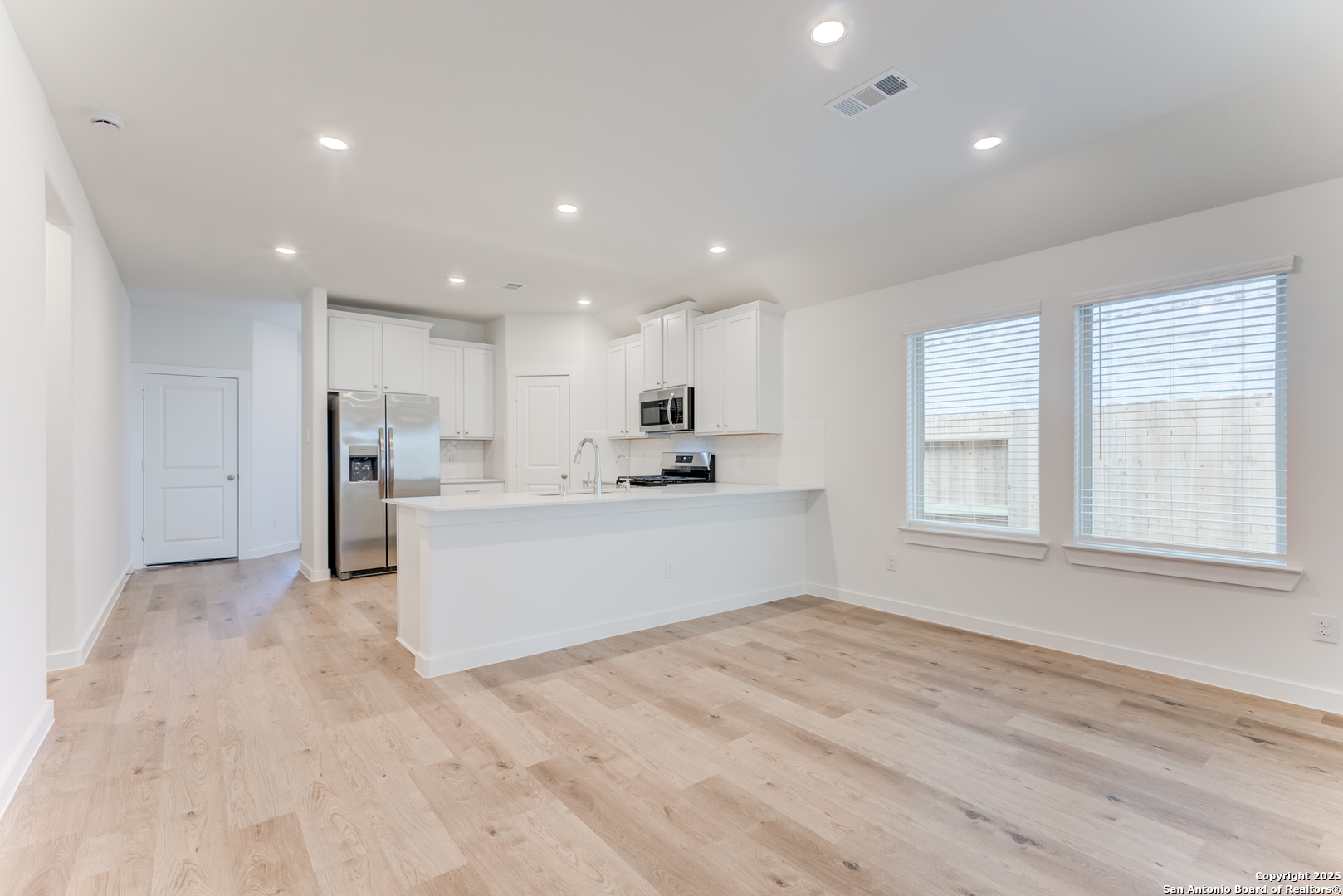 1558 Estelea Grove