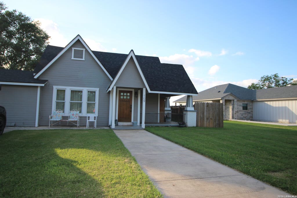 Photo of 109 E MAYER ST, Stockdale, TX 78160 (MLS # 1971130)