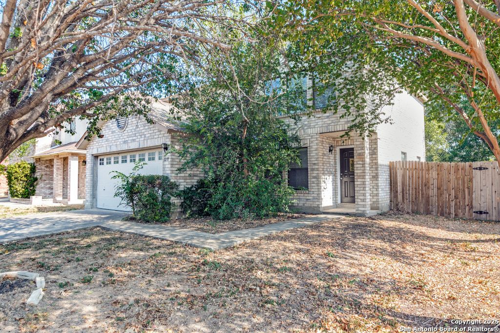 Photo of 1210 Crossing Oaks, San Antonio, TX 78253 (MLS # 1920644)