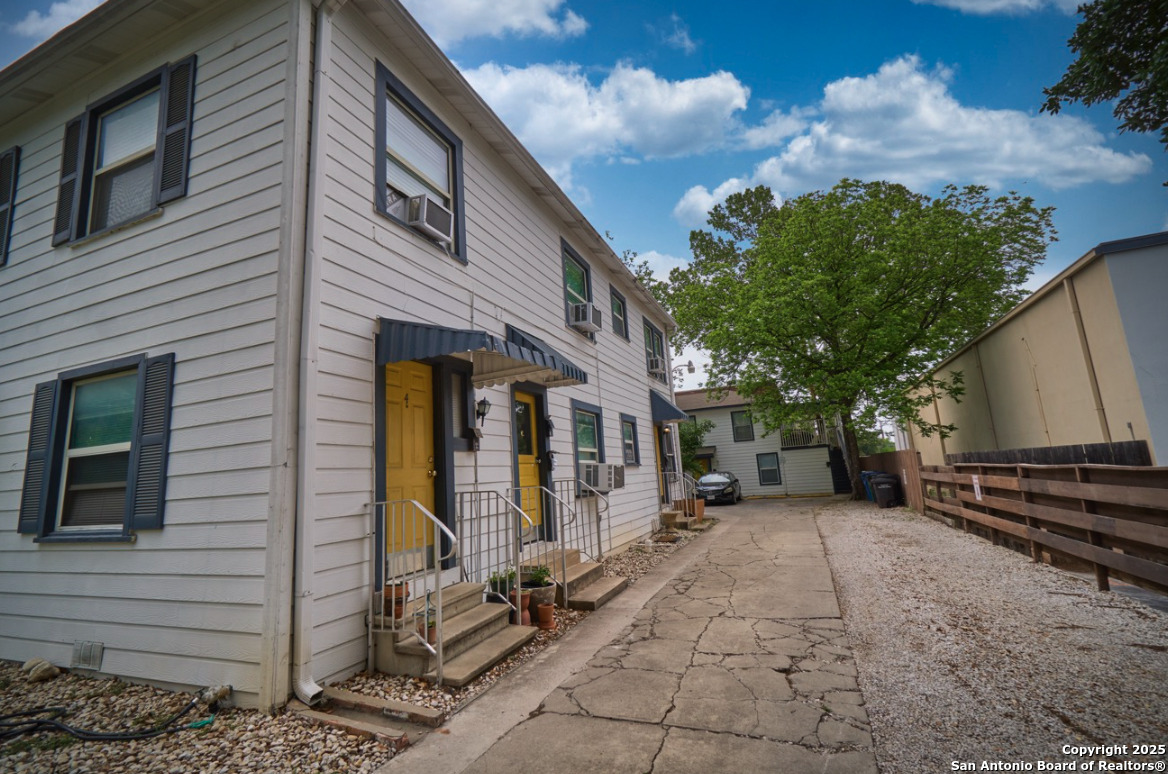 137 E NORWOOD CT