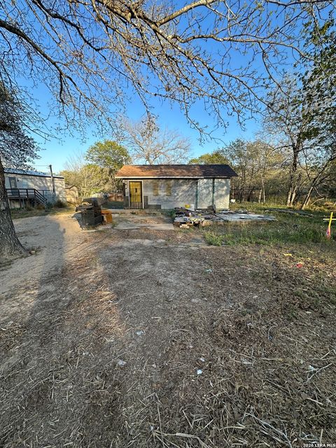 22914 deer run San Antonio TX 78264