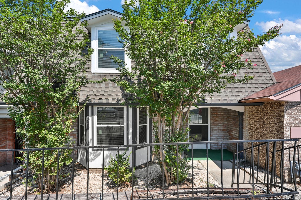 Photo of 5333 Callaghan Rd, San Antonio, TX 78228 (MLS # 2015603)