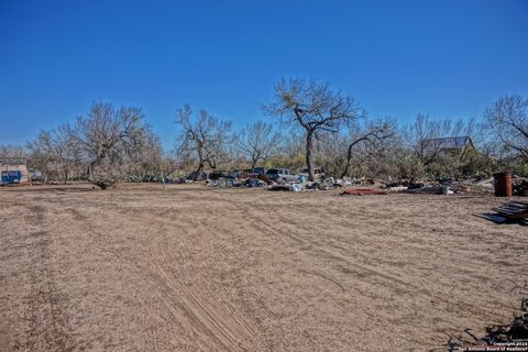 A home in Atascosa