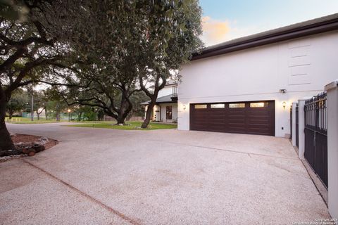 A home in Hollywood Park