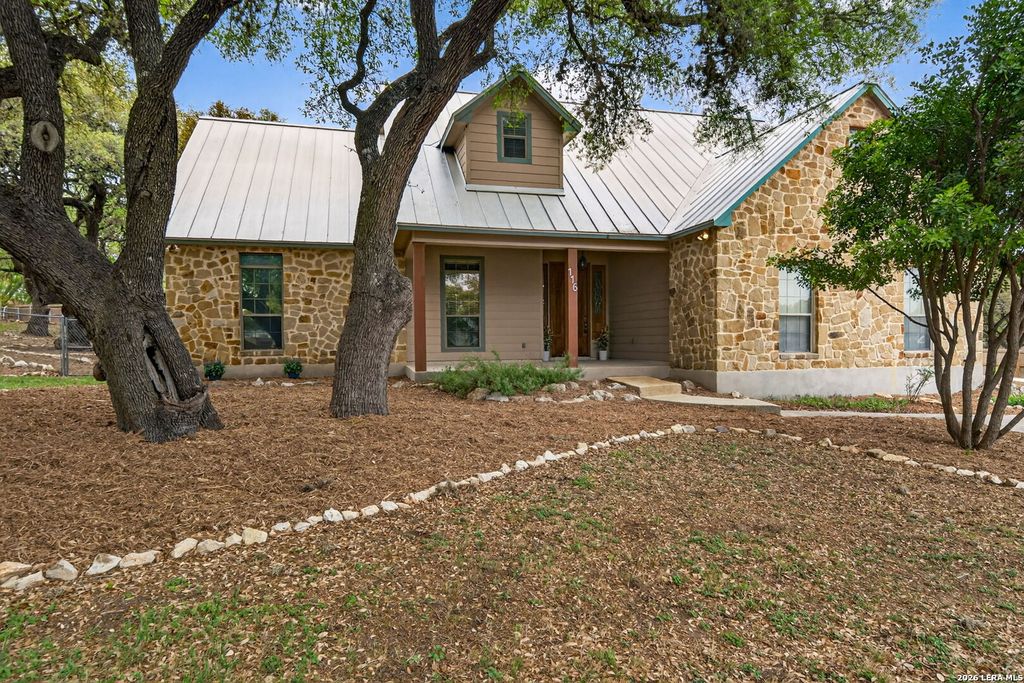 Photo of 116 Stonegate S, Boerne, TX 78006 (MLS # 1956586)